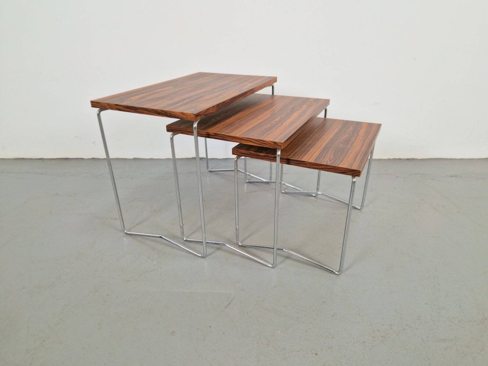 Tables gigognes en chrome et bois de Brabantia, années 1970, ensemble de 3
