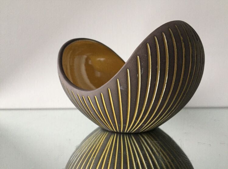 Hjjordis Oldfors stoneware bowl