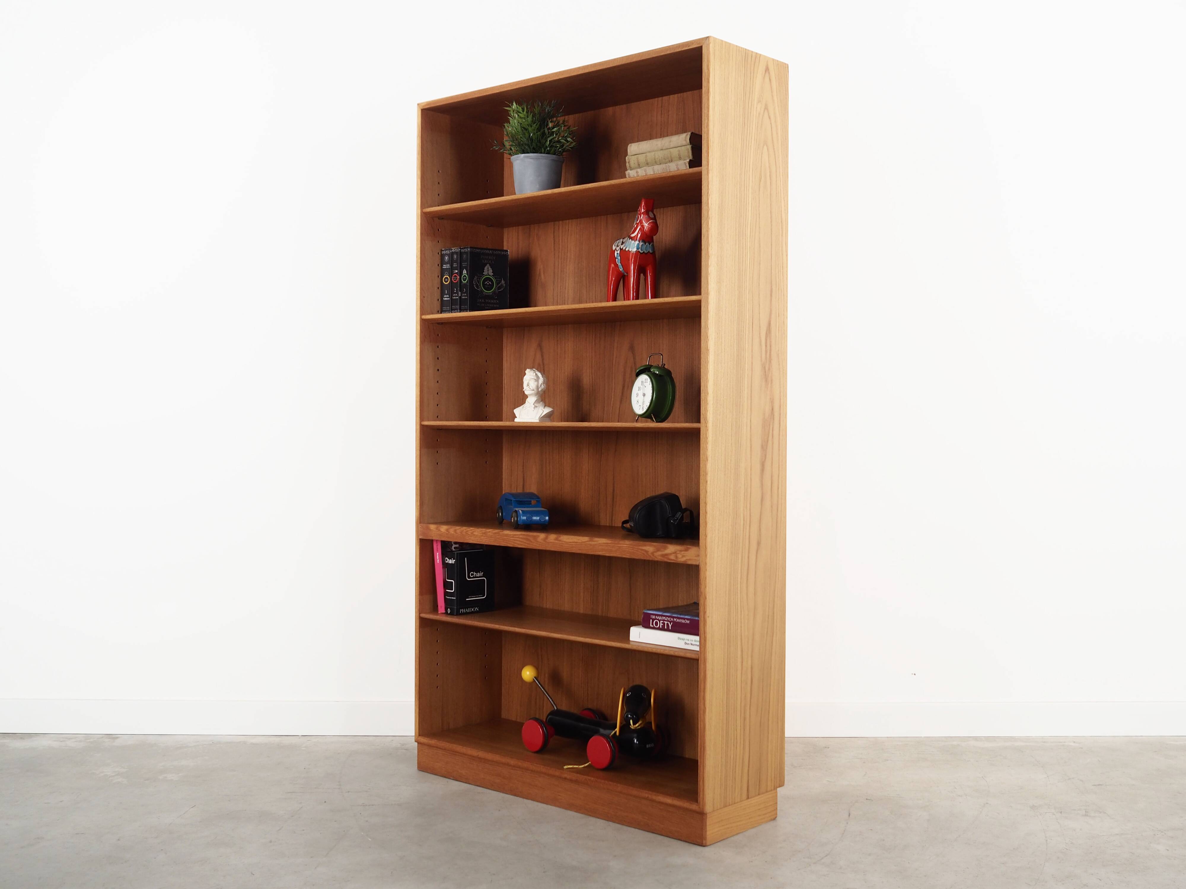 Ash bookcase, Danish design, 1960s, designer: Børge Mogensen