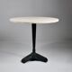 Table de bistrot/salle à manger en travertin vintage avec base en métal. (B)