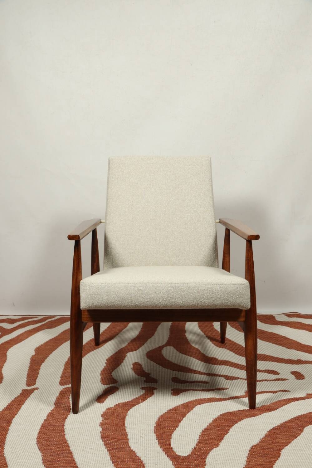 Scandinavian Lounge Chair Bouclè Beige Classic Design