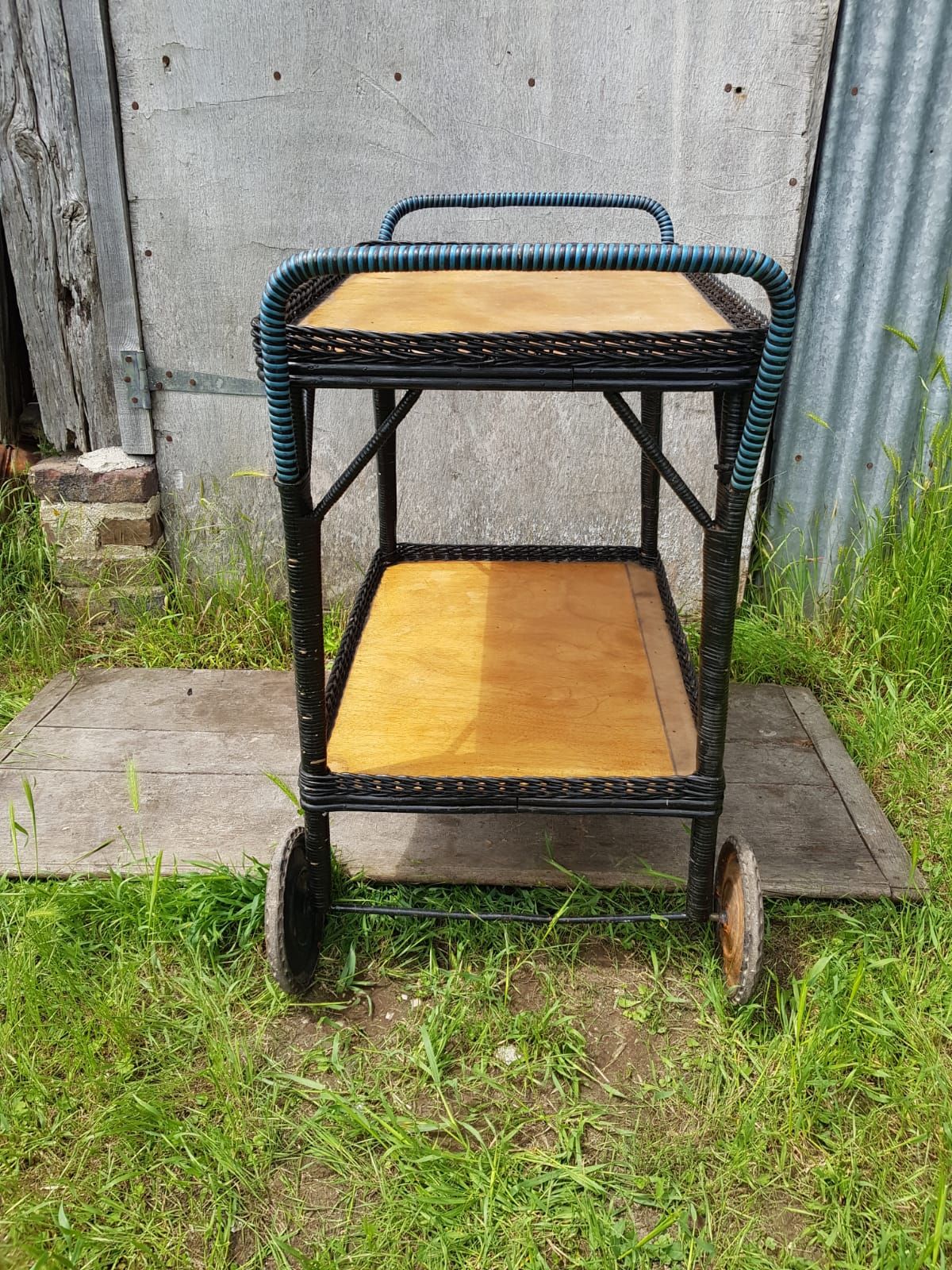 Old service servant rattan & scoubidou on wheels metal + wood trays