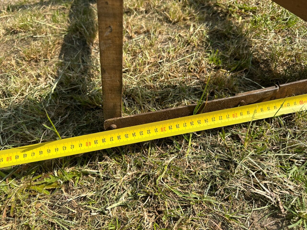 Table and trestles fir tray