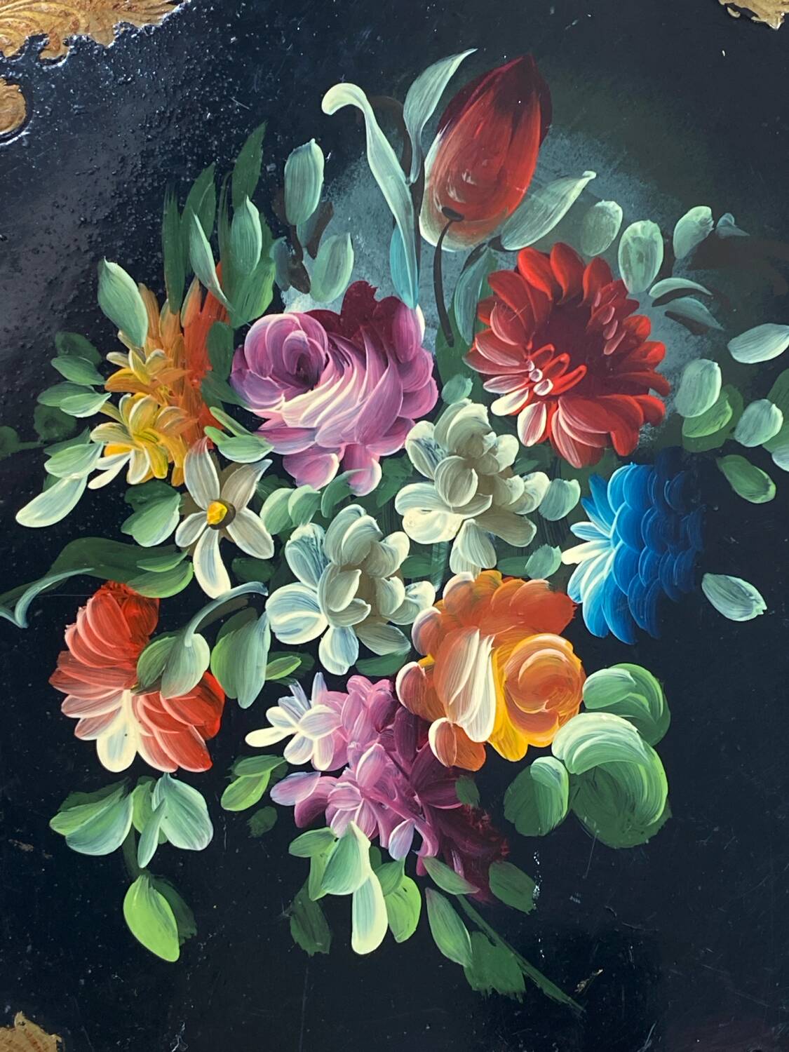 Round painted wooden platter