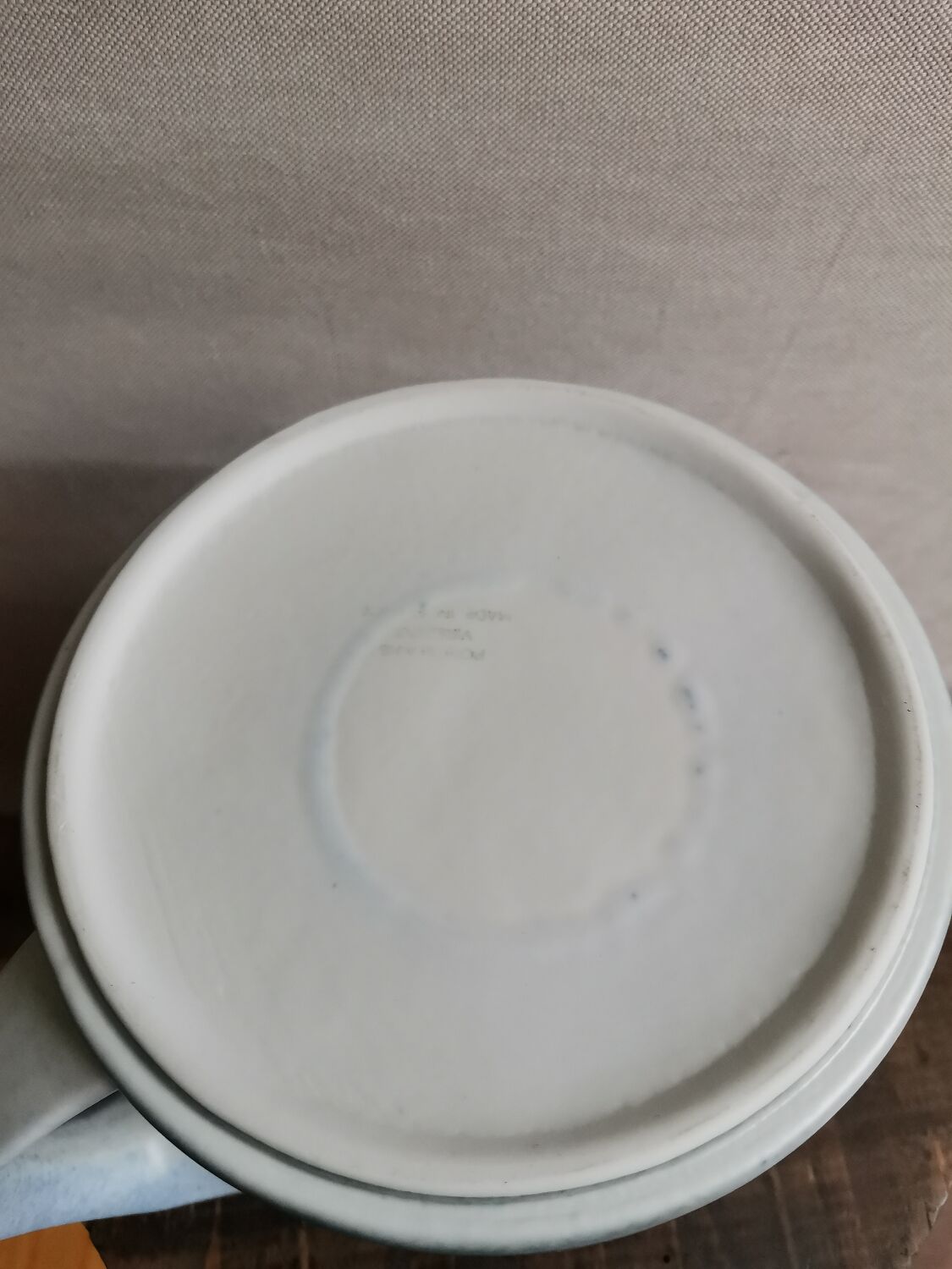 Teapot in porcelain virebent