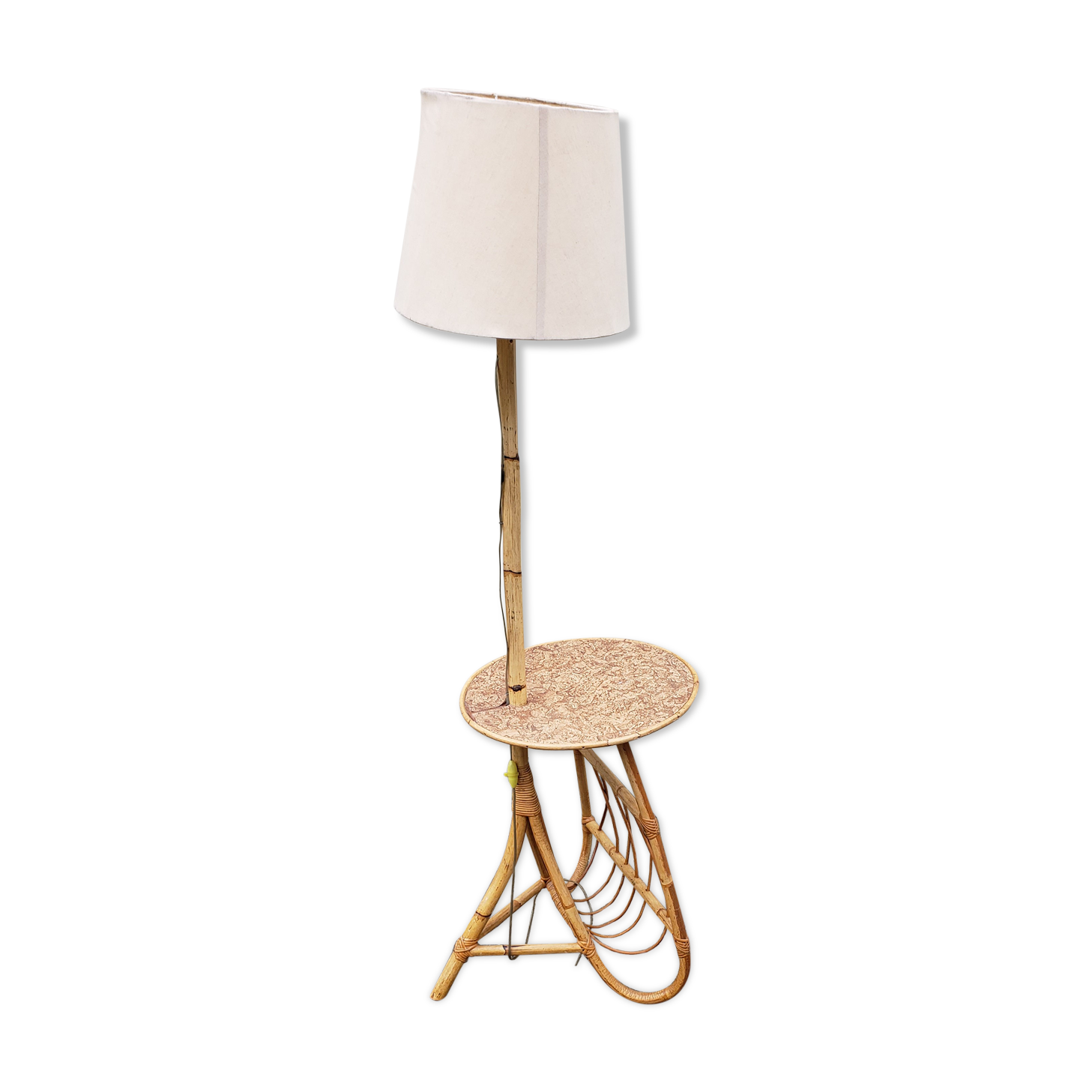 Wicker floor lamp