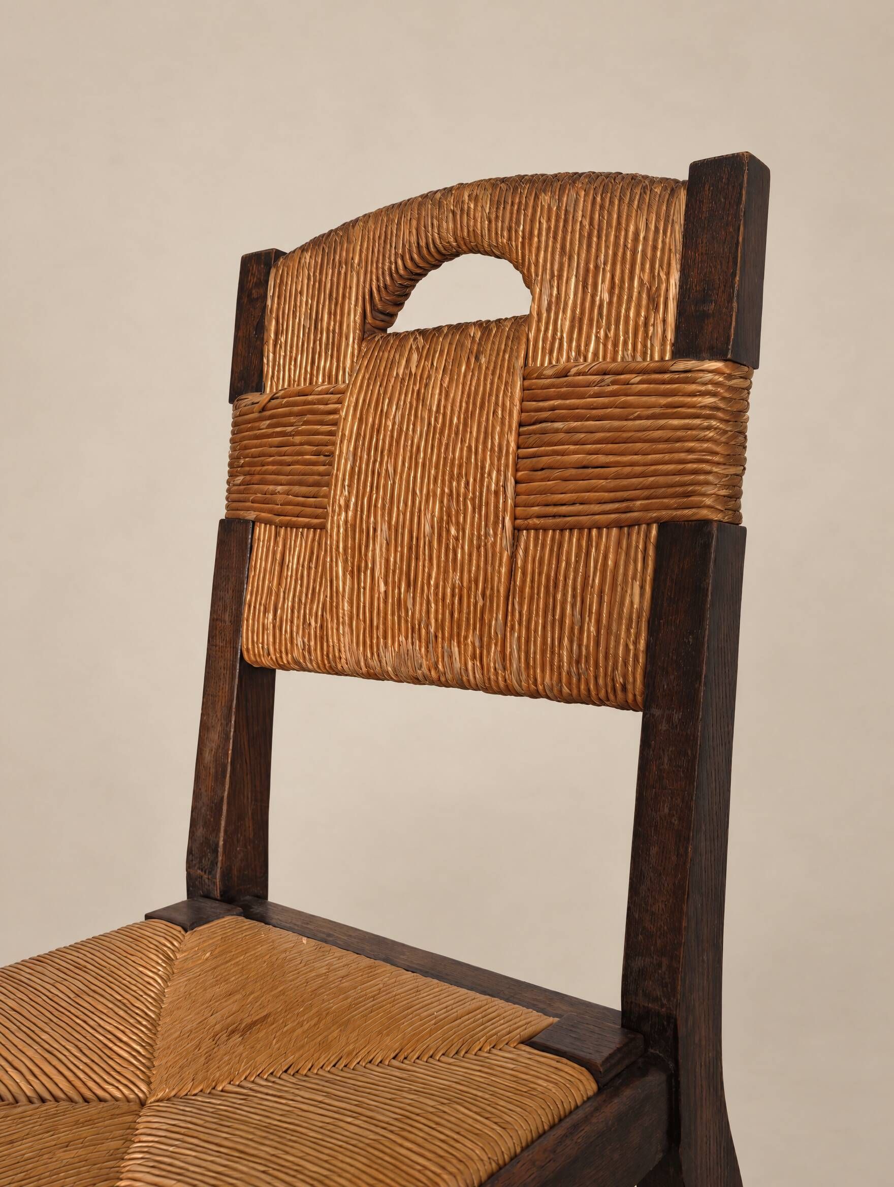 Suite de chaises par victor courtray