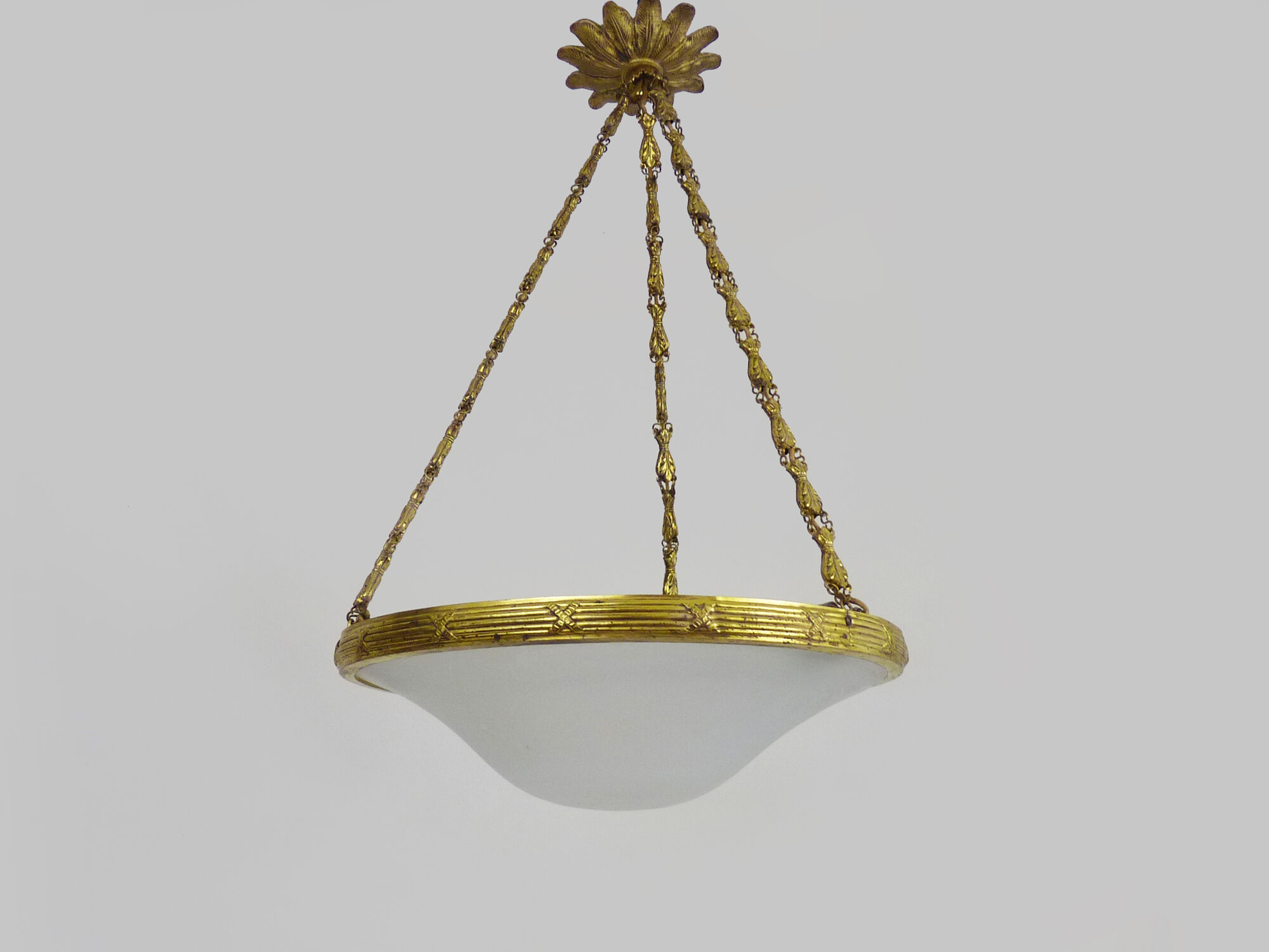 Art nouveau glass washbasin suspension, bronze structure with 3 lights