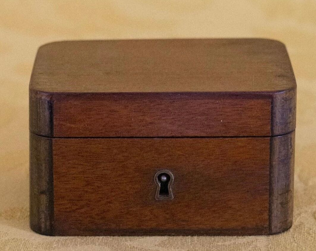 Jewel Box, Mahogany, Louis Philippe Period, NINETEENTH CENTURY