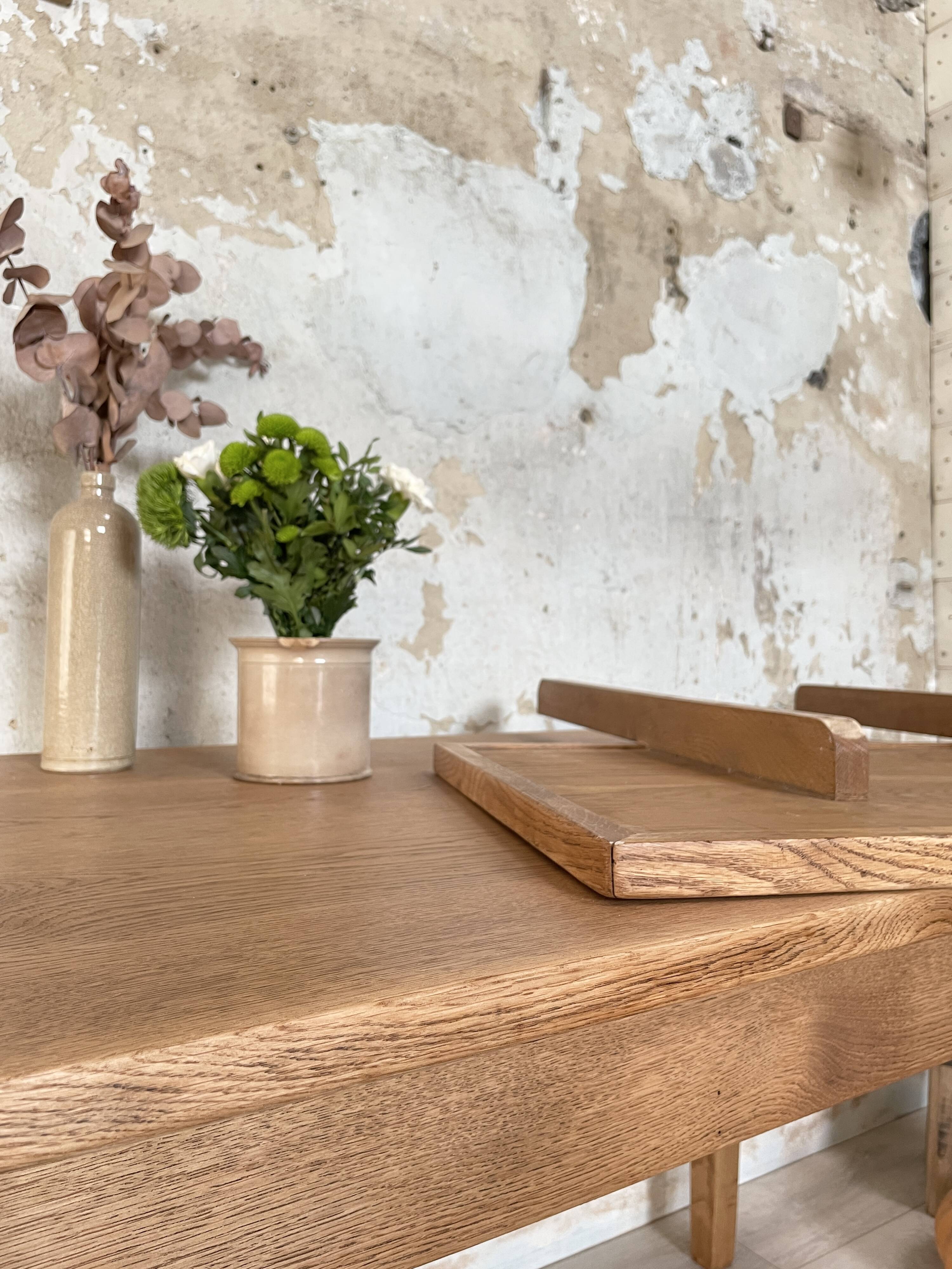 Vintage farmhouse table in solid oak.