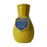 Pitcher carries straws