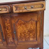 Buffet en merisier deux portes trois tiroirs
