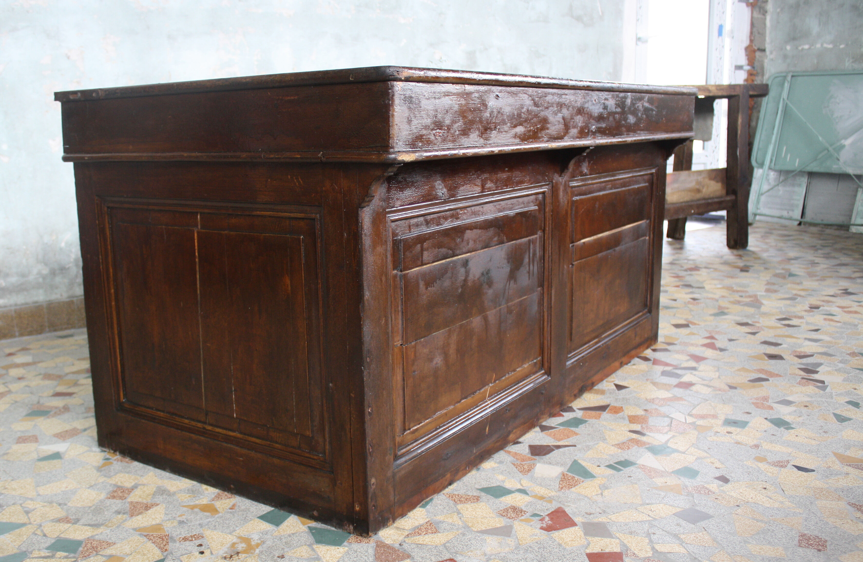 Former trade counter