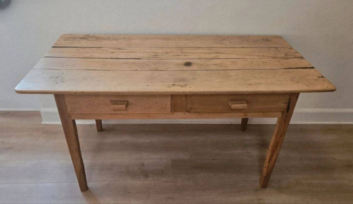 Old farmhouse/office table in patinated solid wood - 2 drawers
