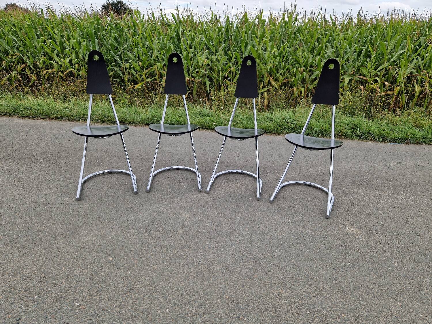 Set of 4 MIRIMA chairs from the Aria collection