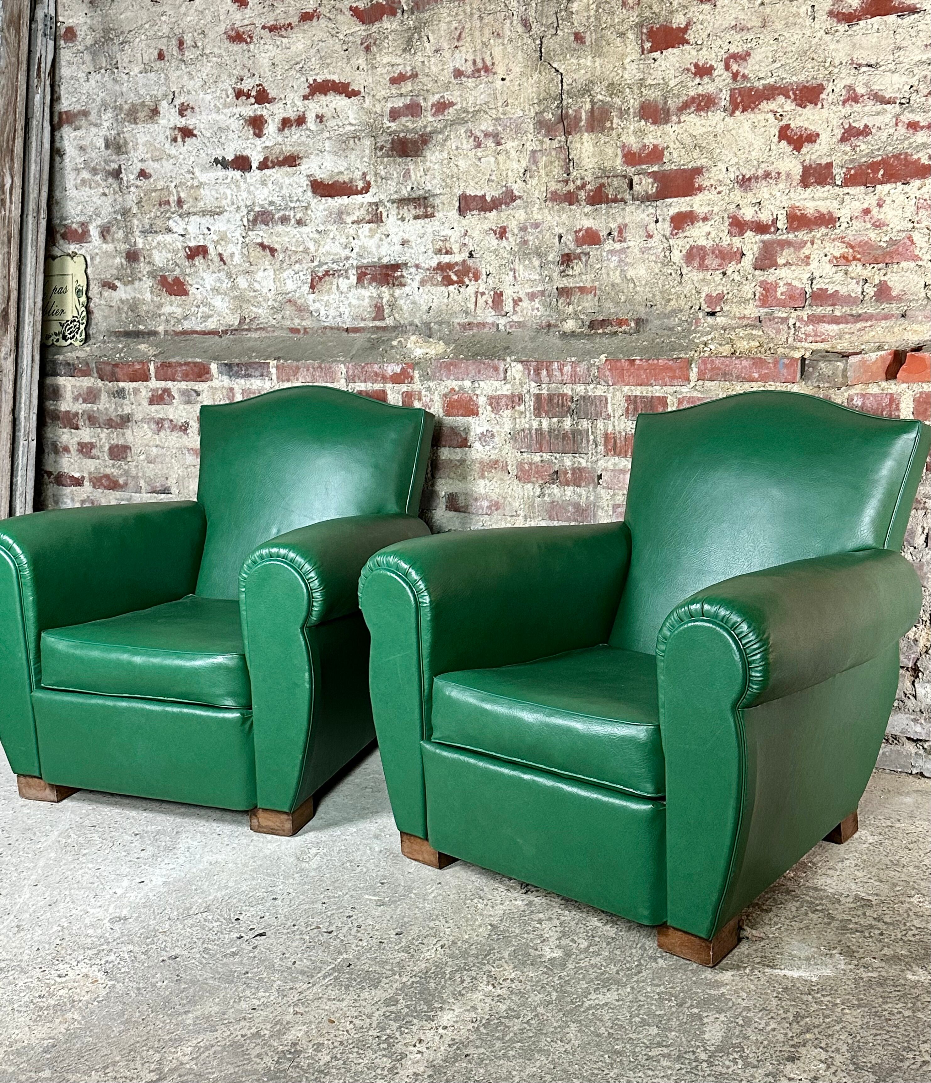 Armchairs (the pair) vintage 1950 in dark green skaï