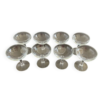 8 champagne glasses
