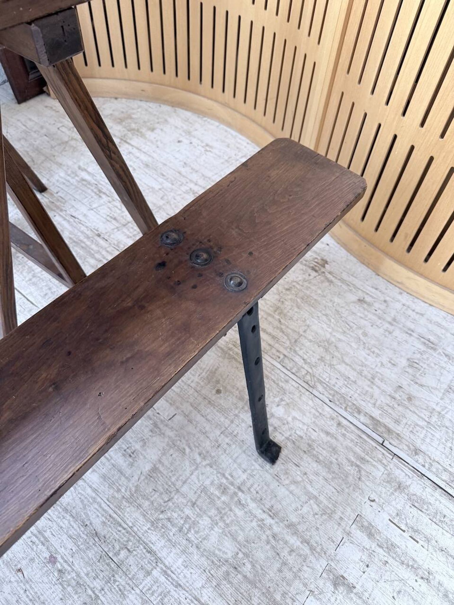 XXL trestle farm table 4m and its benches