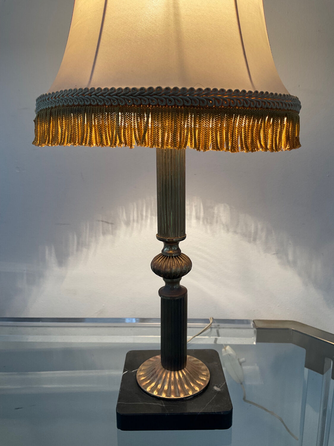 Lampe vintage en marbre et métal doré
