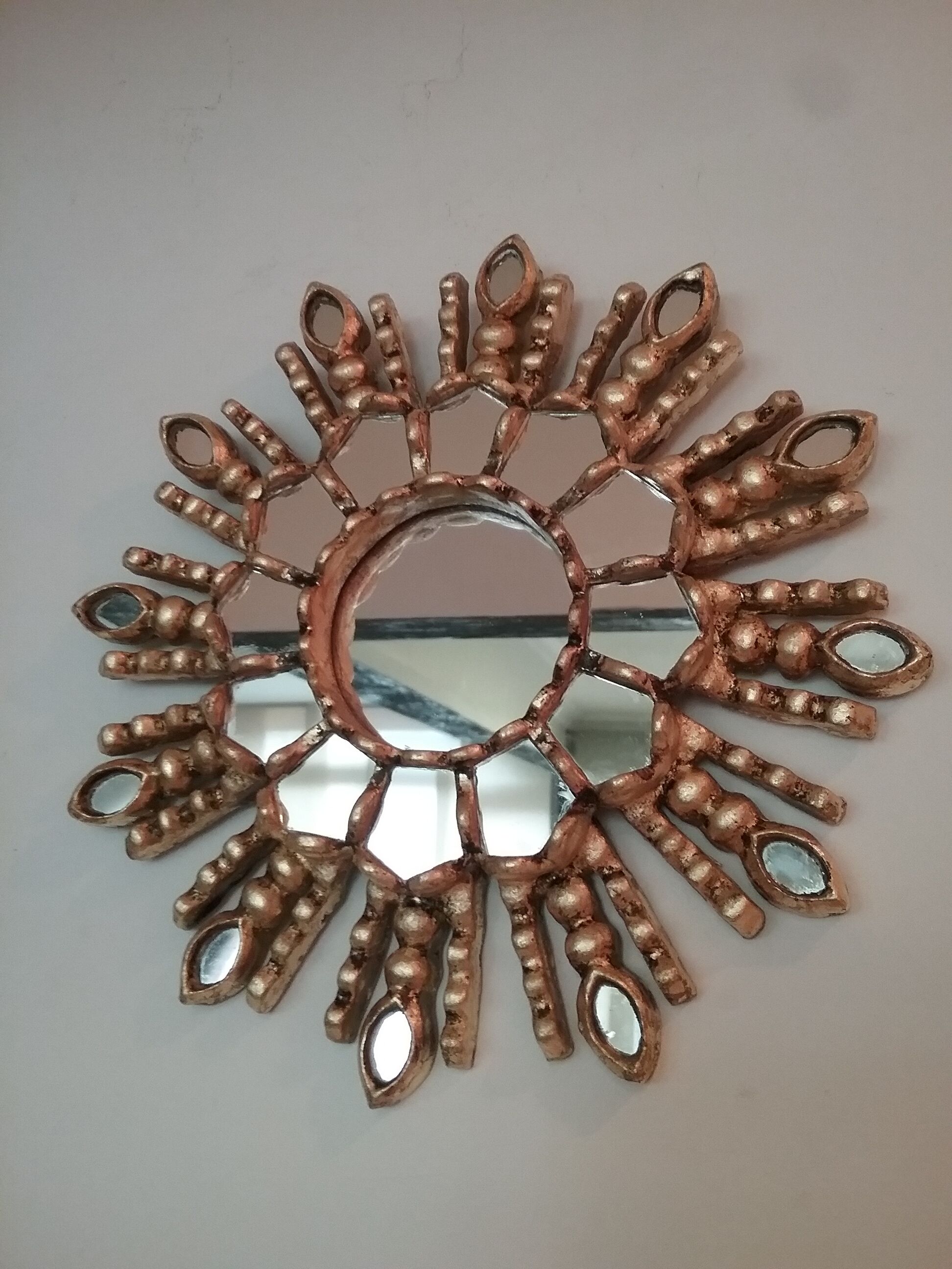 Closed-wall edify sun mirror - 27cm