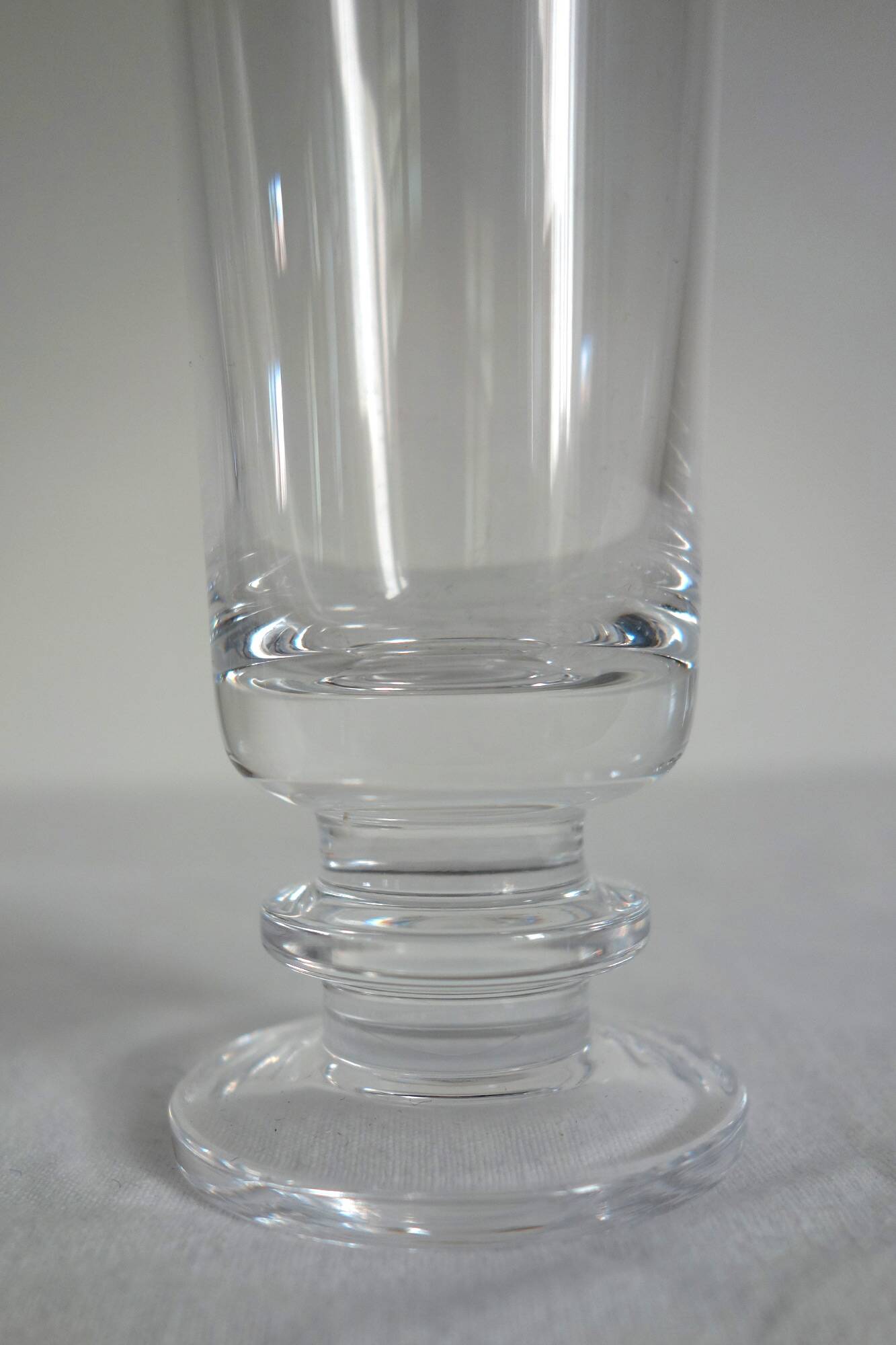 8 vintage Sèvres crystal champagne glasses, 1970s