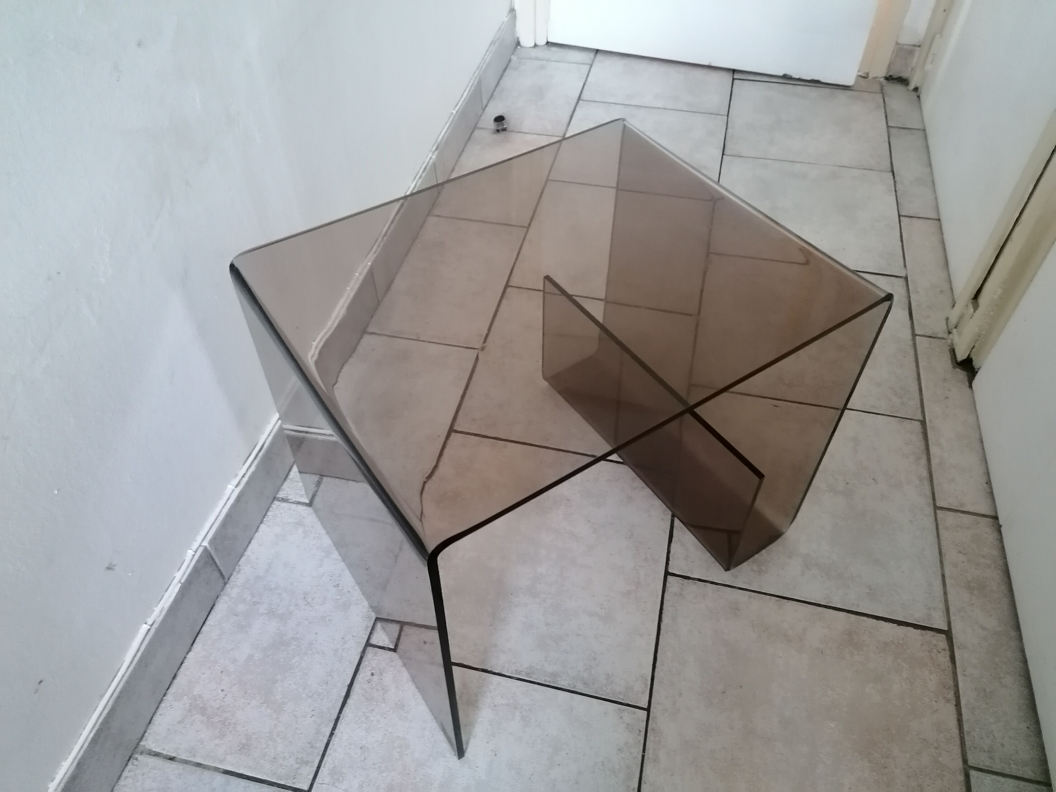 Table carries thick vintage plexiglass reviews