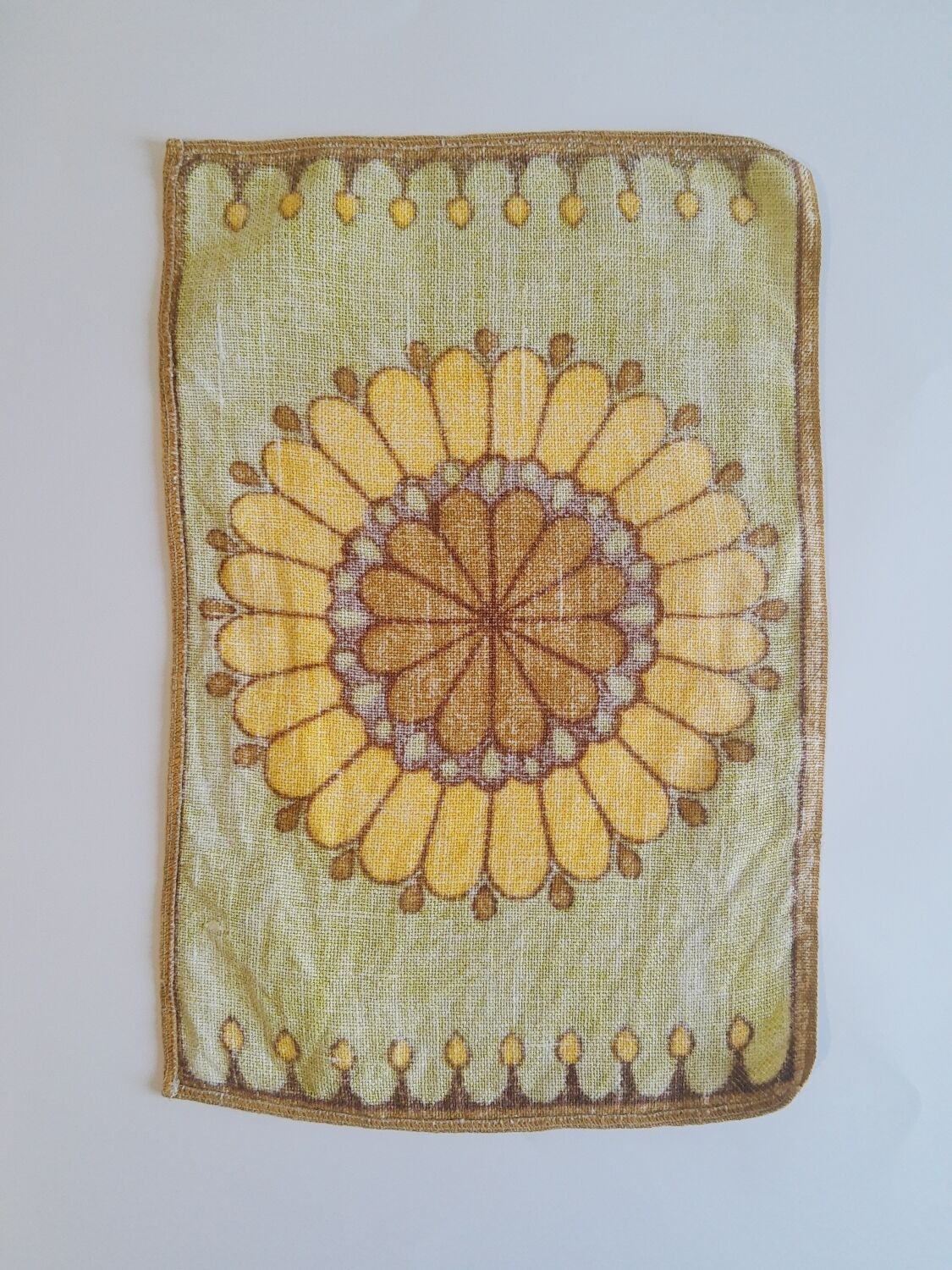 Set of 4 vintage 70s cotton napkins