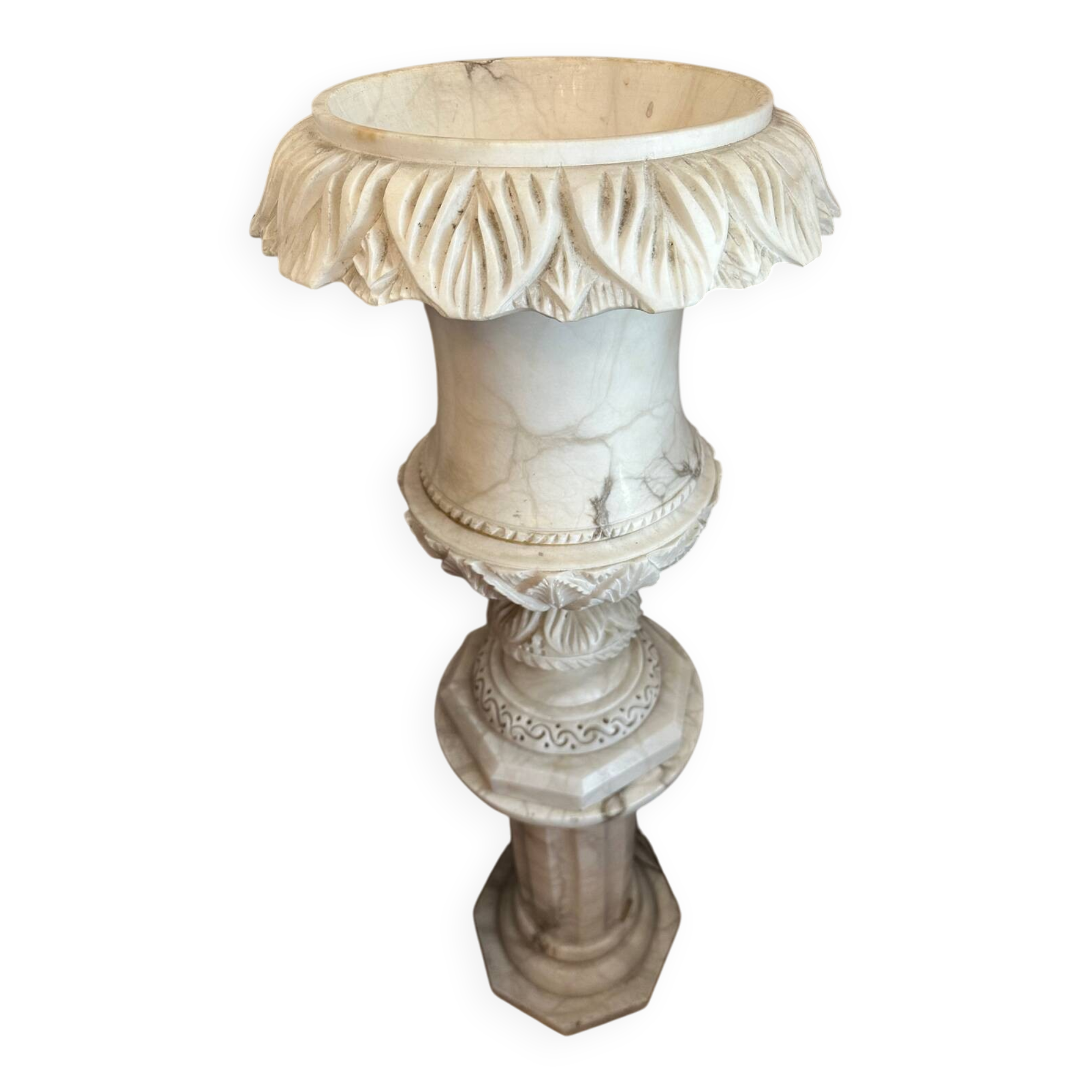 Large column with a sculpted white marble basin – Handcrafted piece