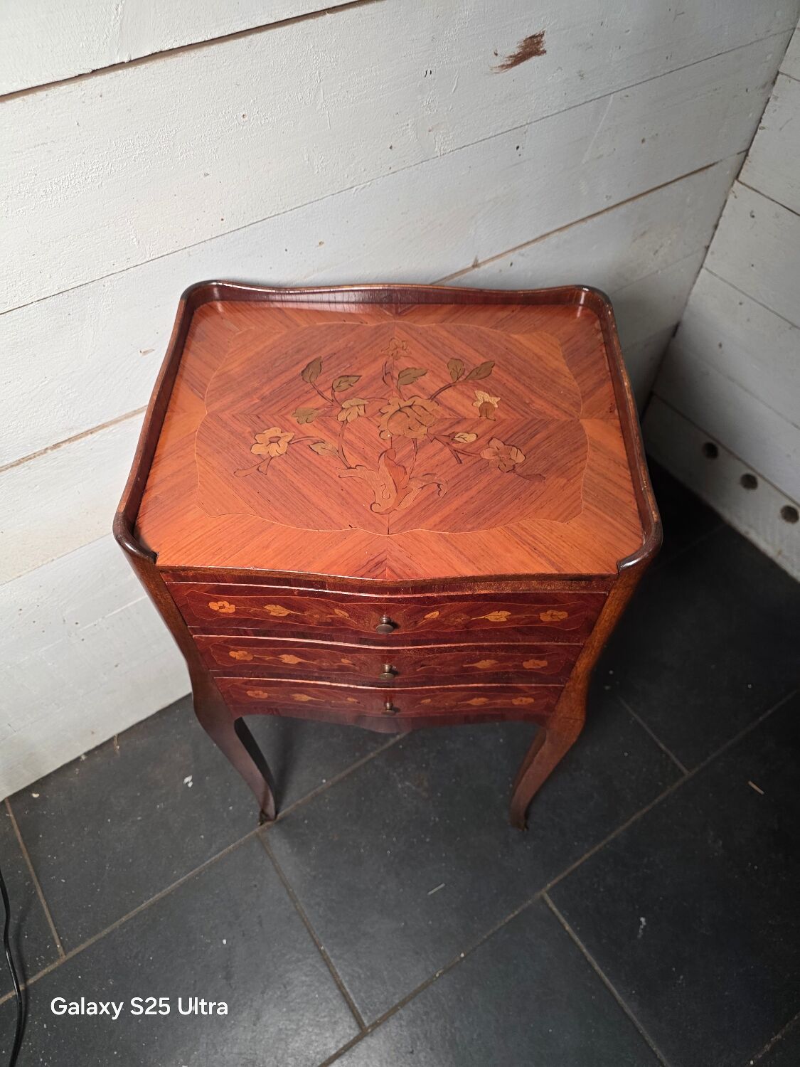 Louis XV style bedside table in marquetry with 3 drawers.