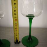 4 Verres à pieds avec motifs "la vigne"