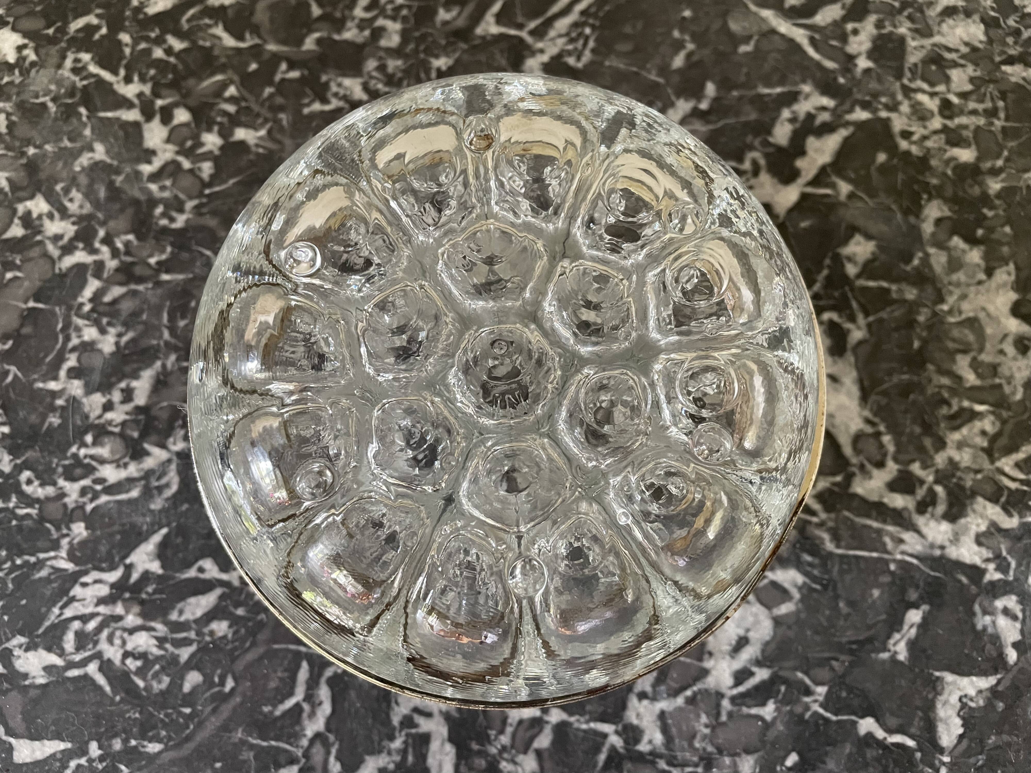 Pique crystal flowers of Reims