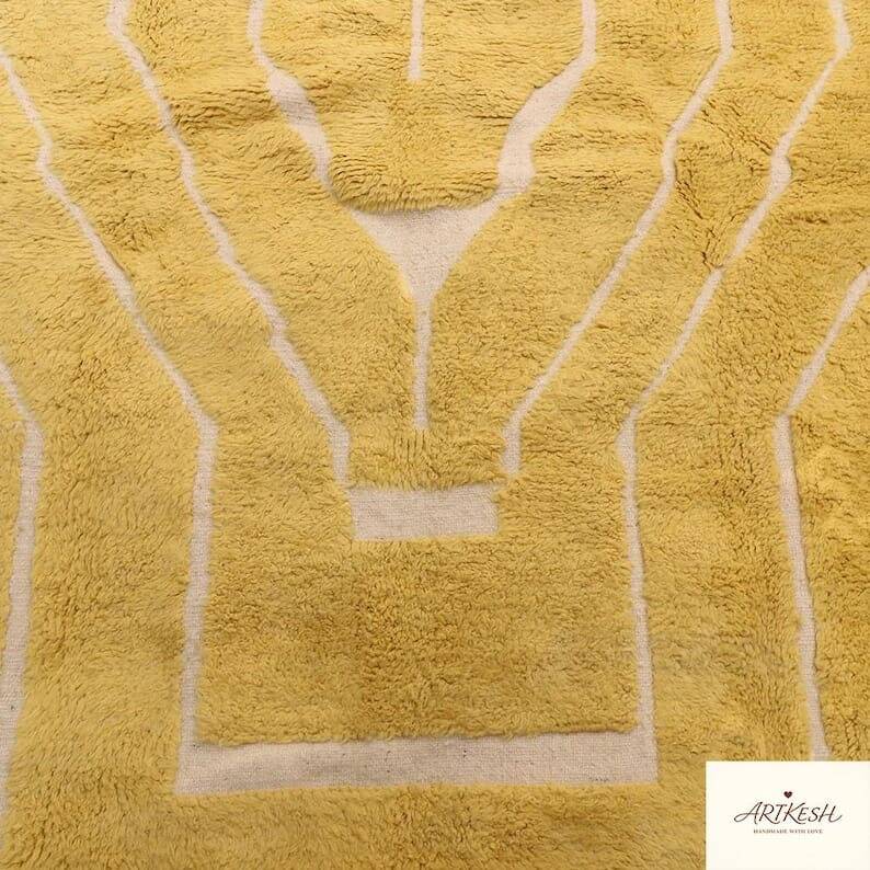 Handmade traditional pure wool rug size 2/3 m