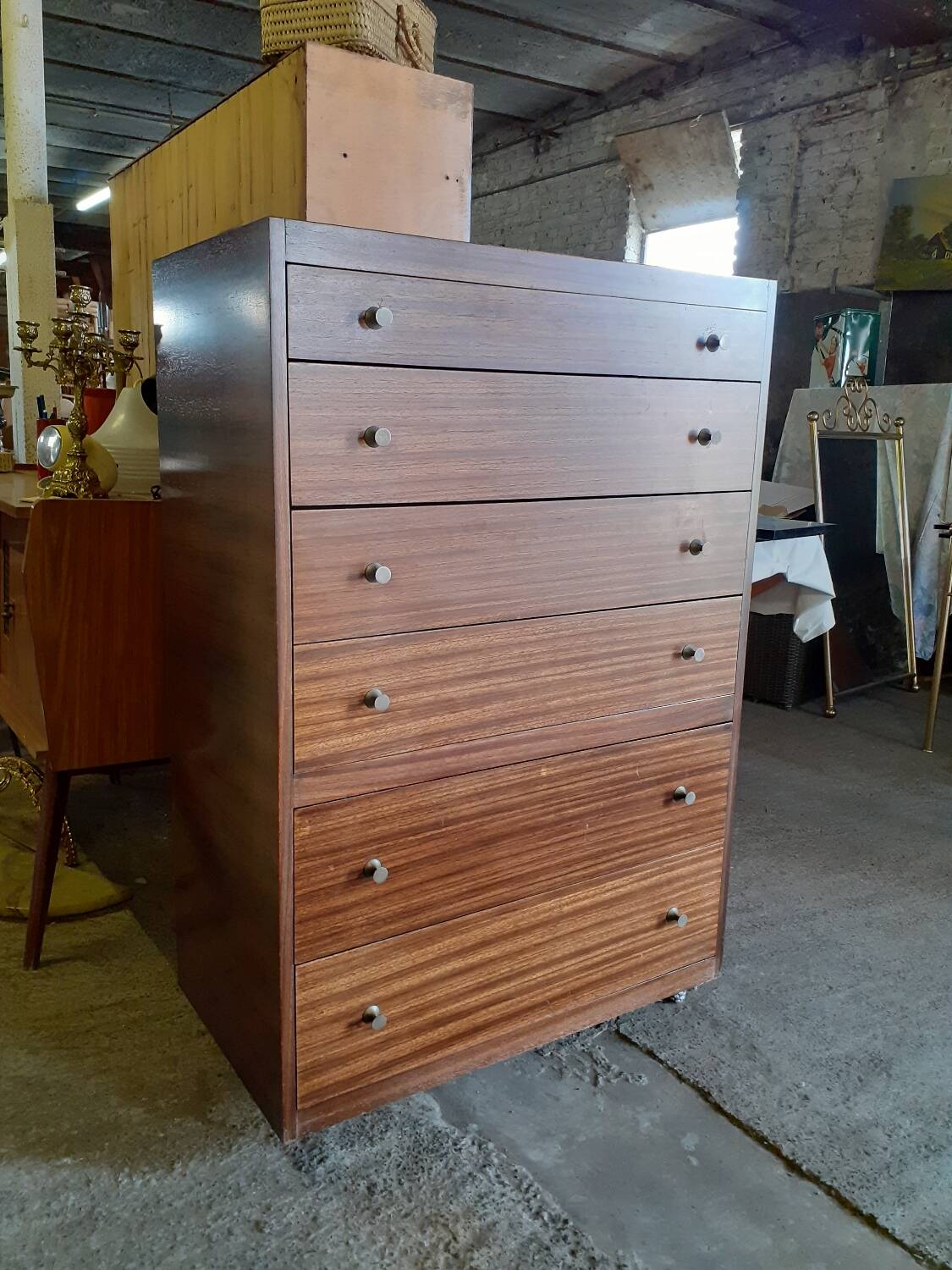Chiffonnier vintage