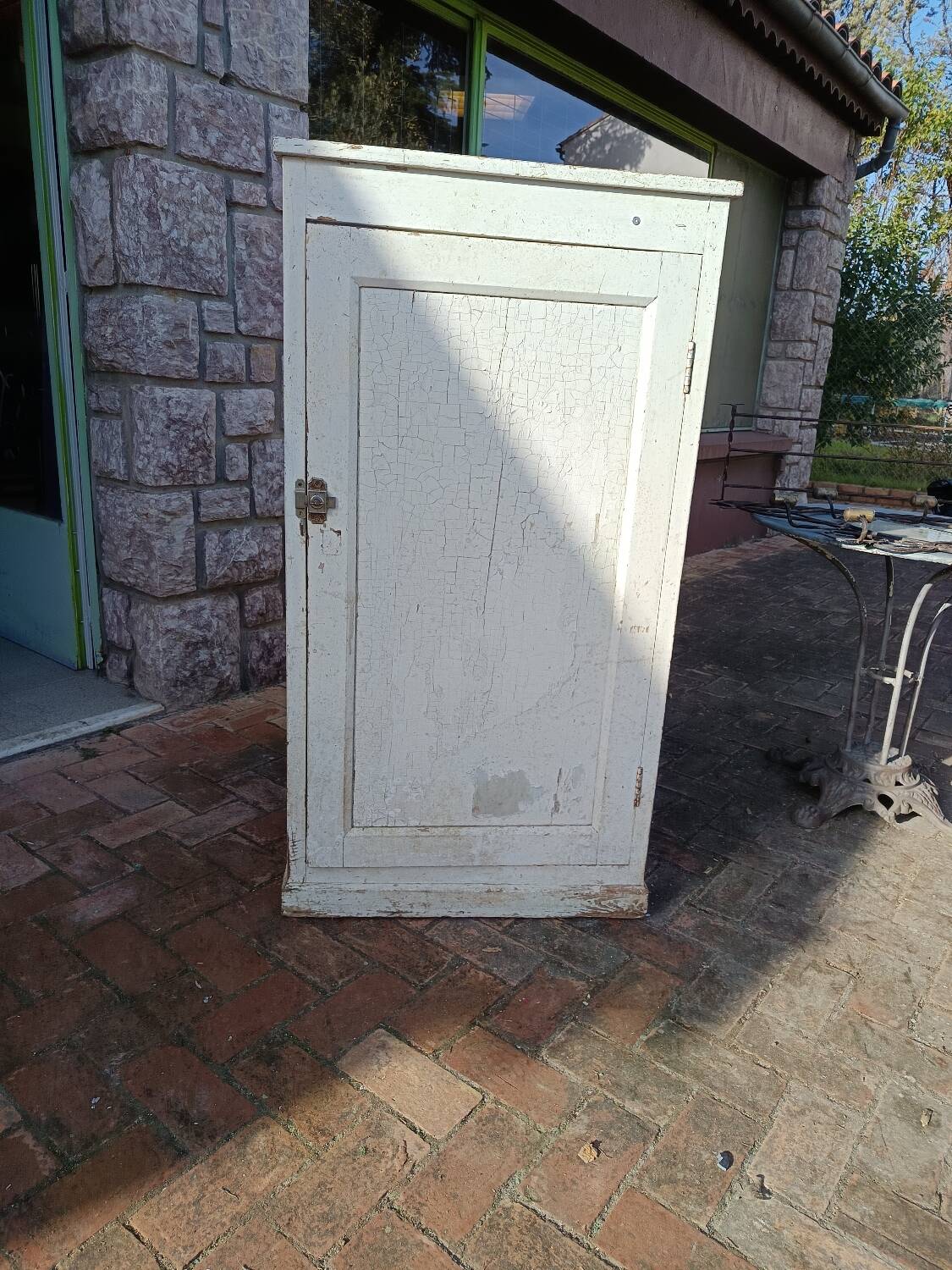 Petite Armoire parisienne