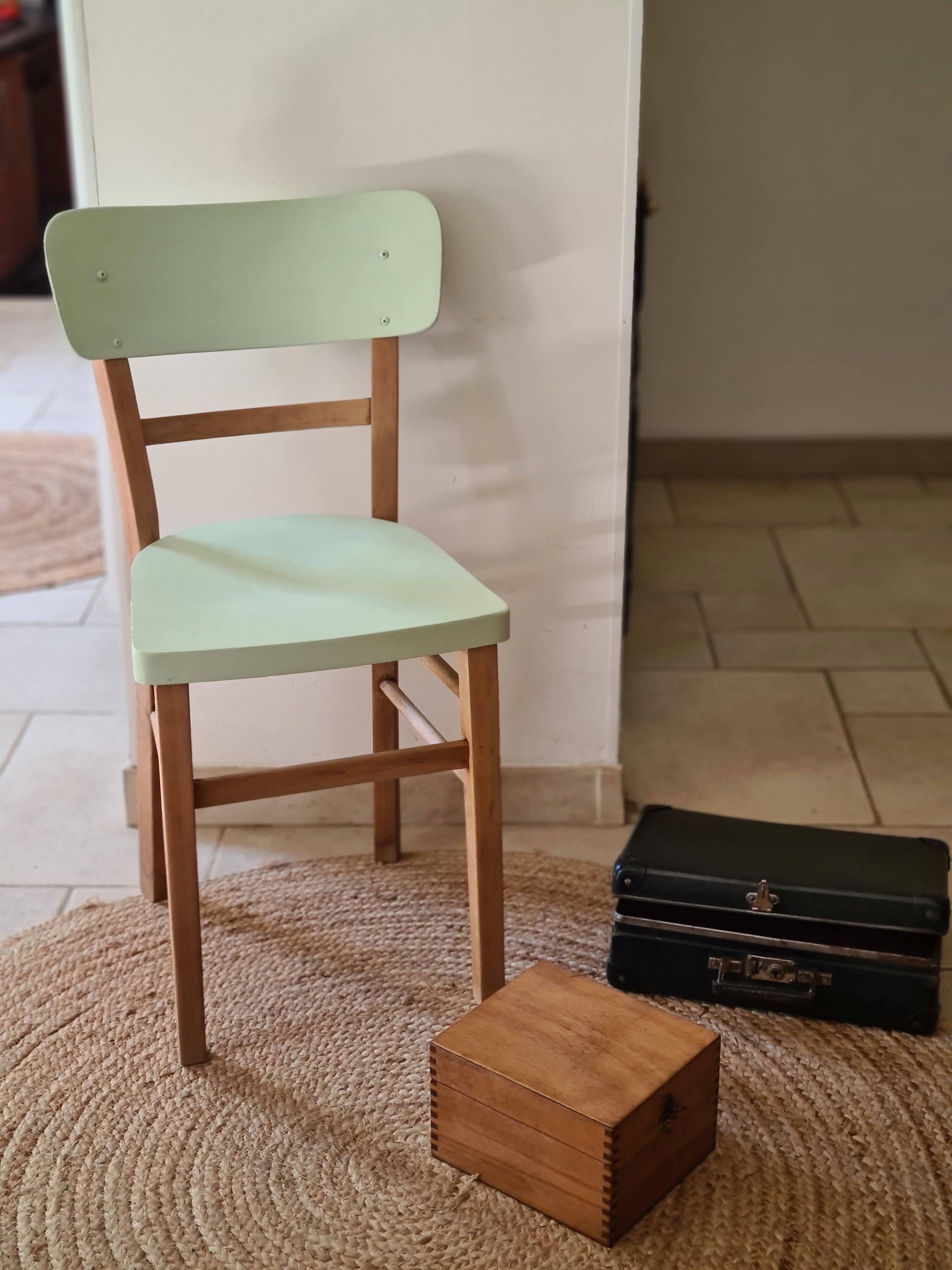 Antique bistro chair pimpée