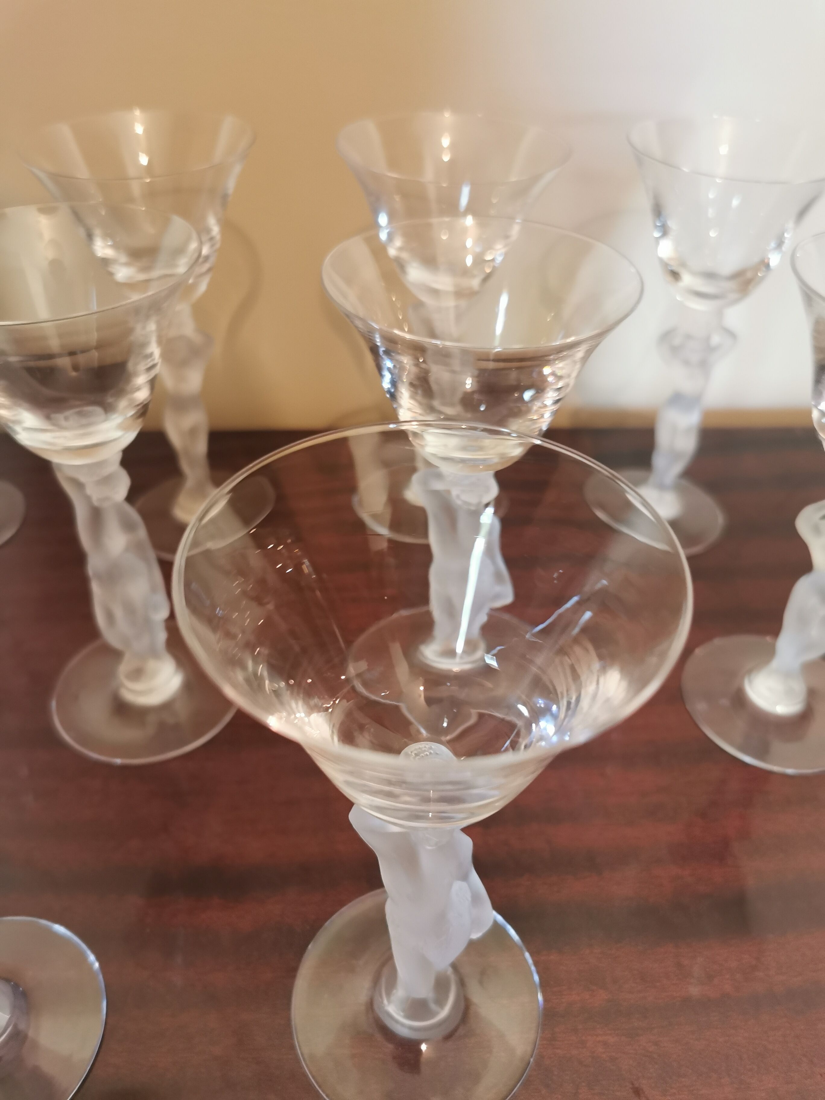 Série de 10 verres à vin Vénus et Bacchus, cristal de Bayel