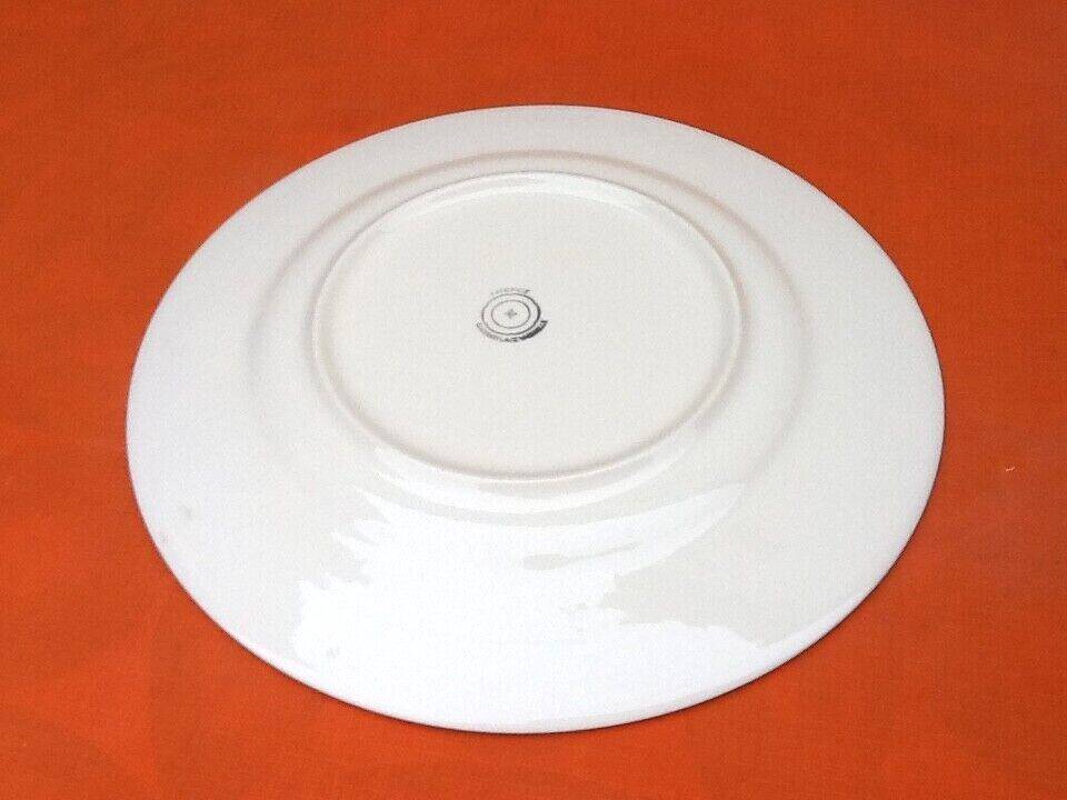 4 flat plates Fruit decoration (apples, pears, grapes...)