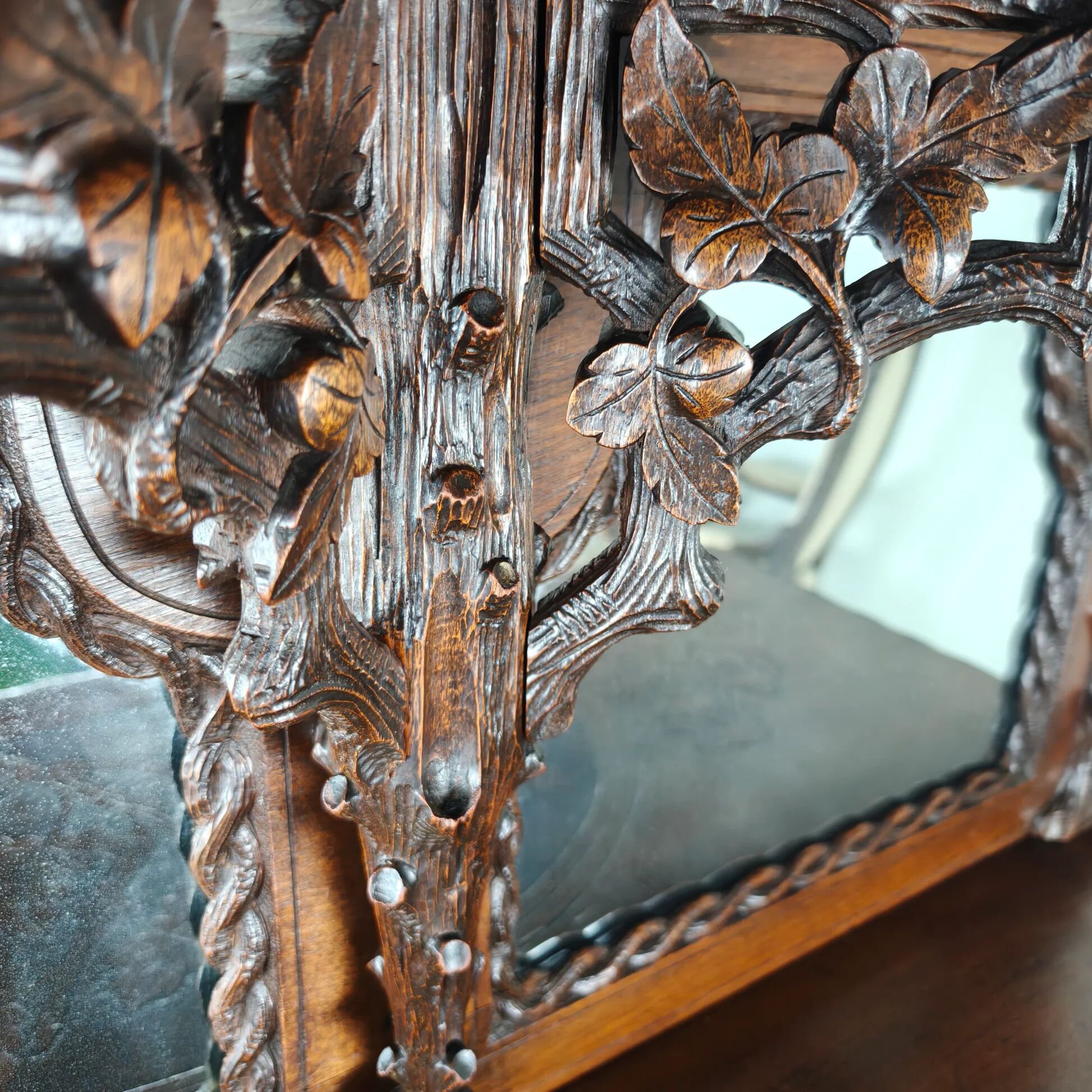 Horrix buffet cabinet with mirror – Black Forest style, by Horrix