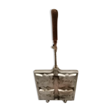 Vintage aluminum croque-monsieurs apparatus