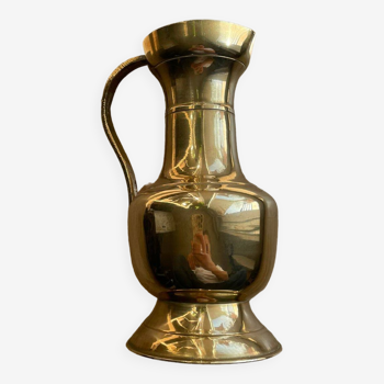 Vase, cruche, pichet ou  decoration vintage Art Nouveau en laiton massif