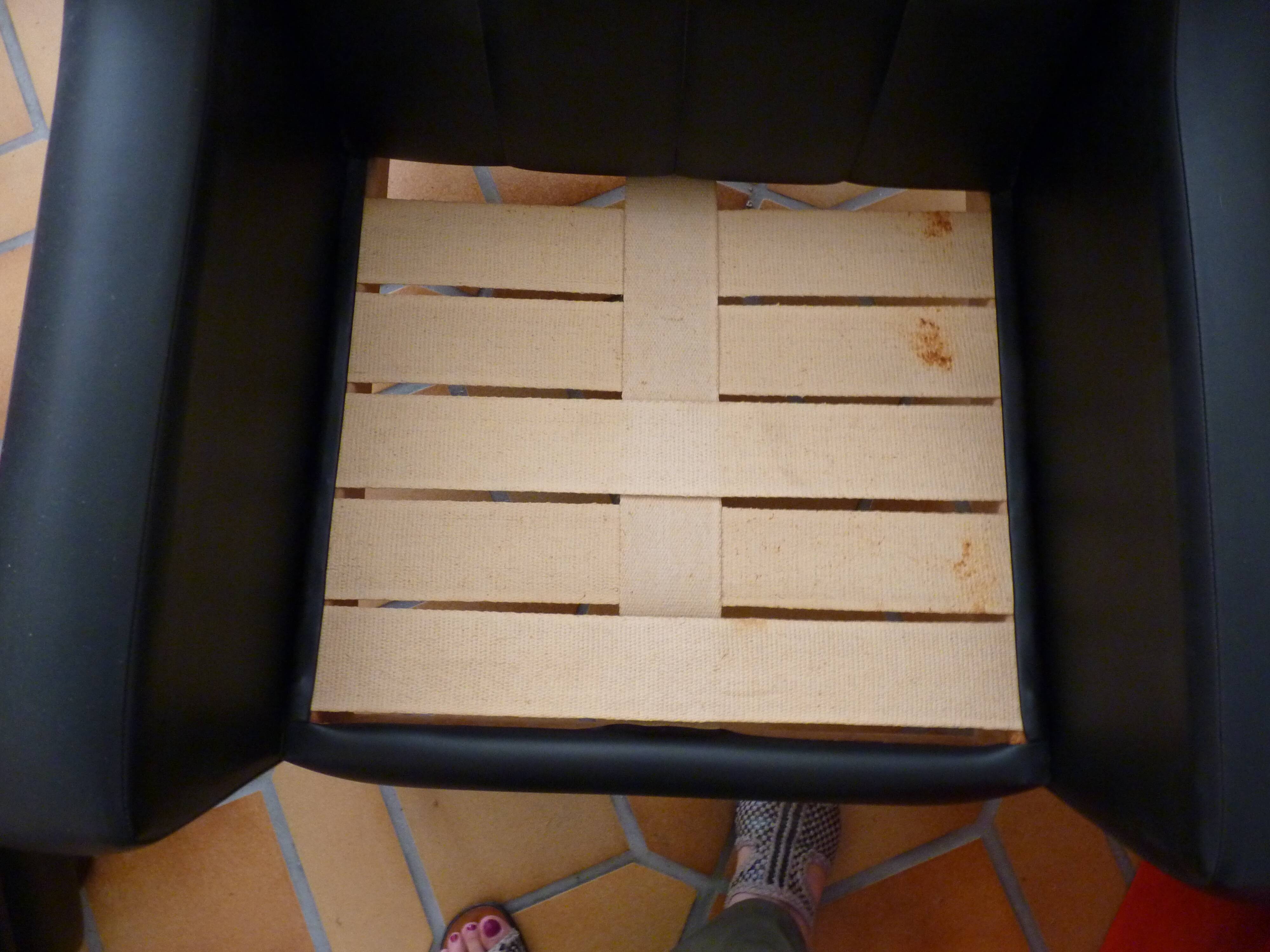 Armchair in skaï and velvet