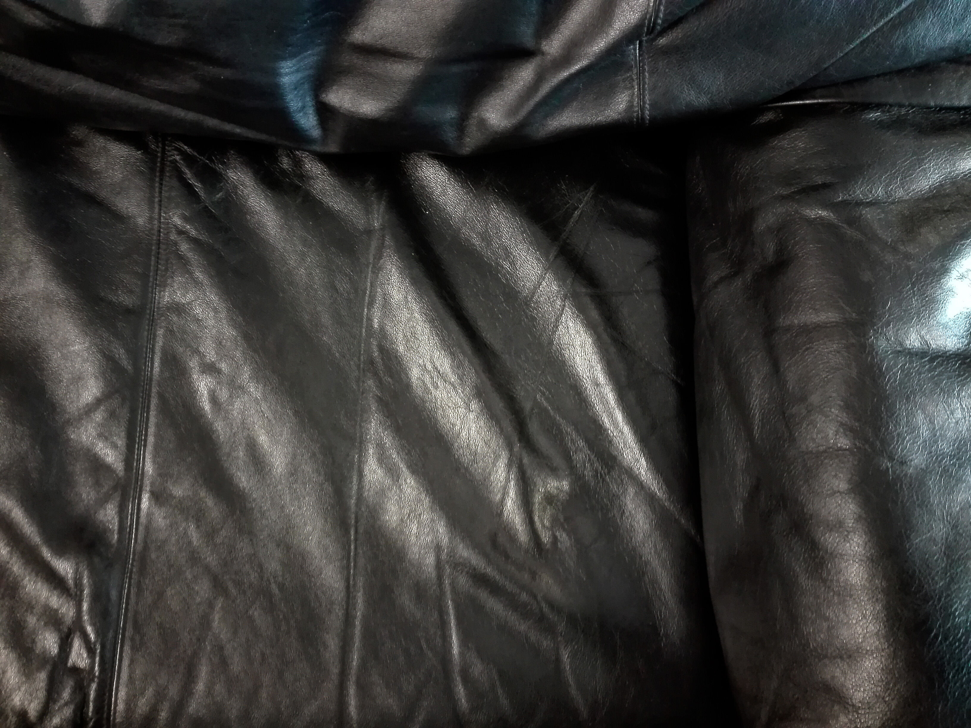 Black leather sofa, Cinna 80