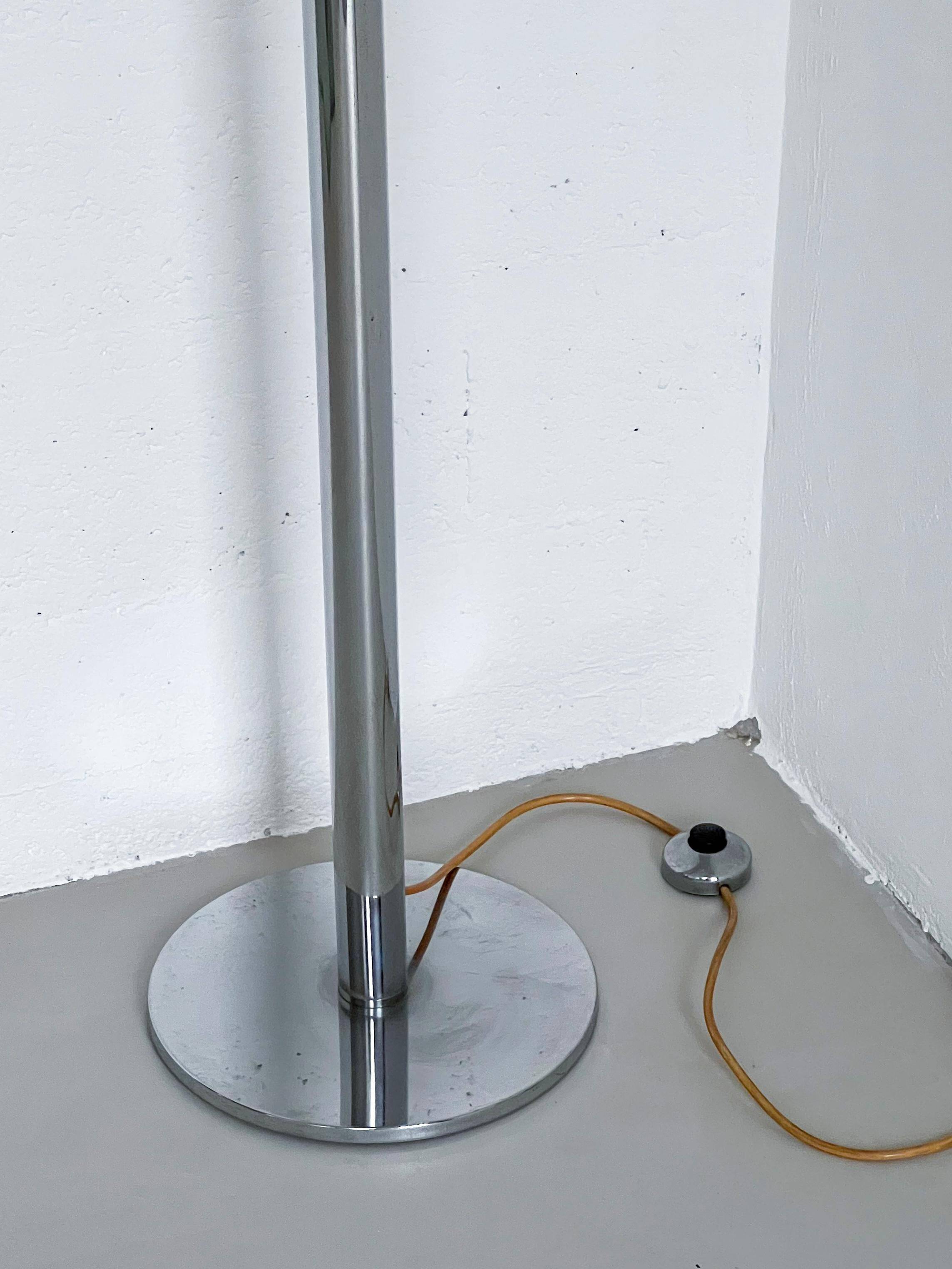 Vintage Goffredo Reggiani floor lamp in chromed metal, Italian Space Age, 1960s