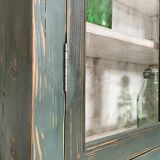 Furniture of trade showcase, around 1900.