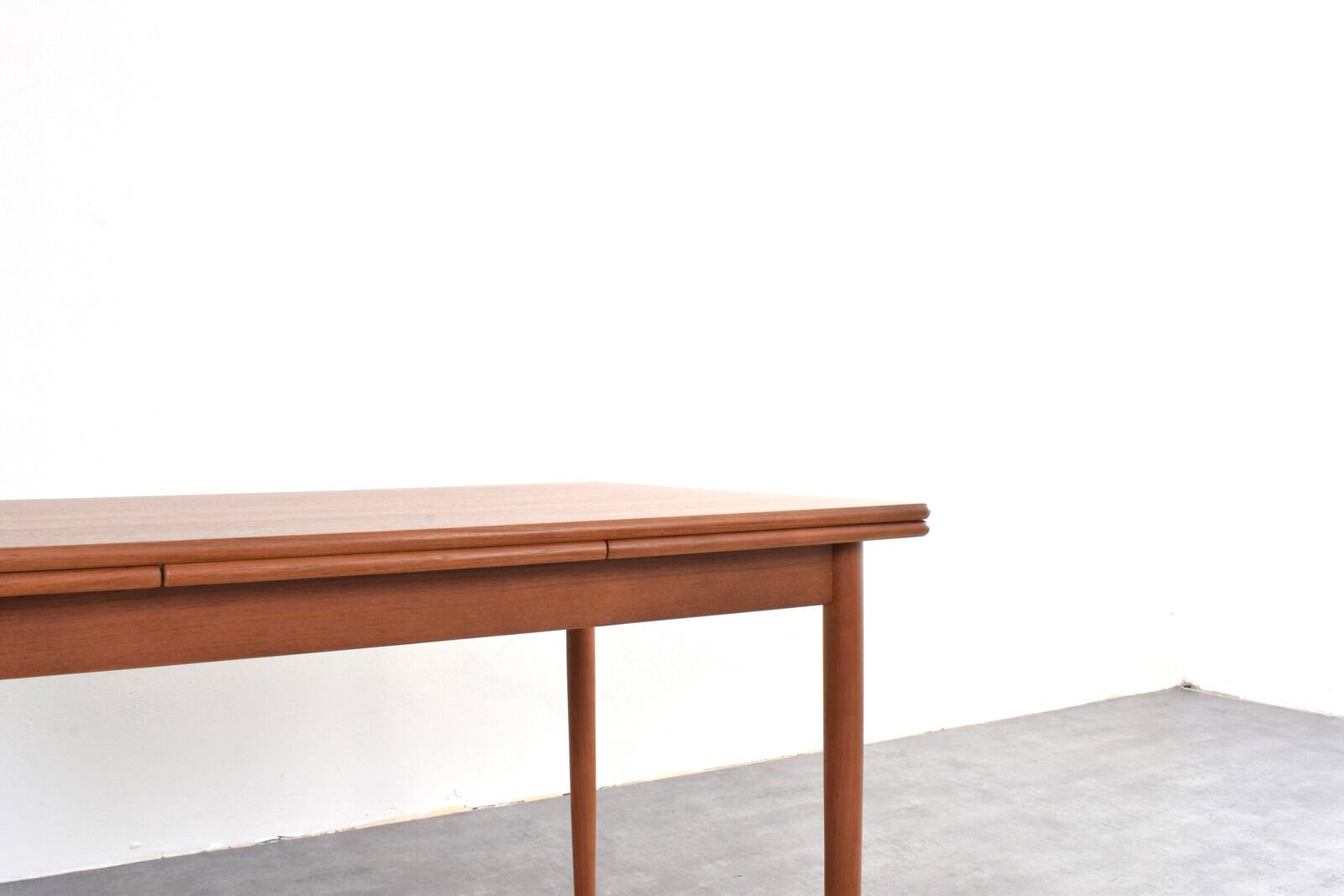 Mid-Century Danish Extendable Teak Dining Table from Rogenstrup Möbelfabrik