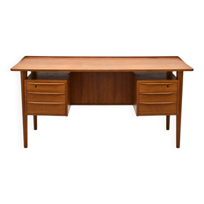 Bureau d'écriture vintage danois en teck par Peter Løvig Nielsen pour Løvig, années 1960