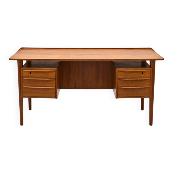 Bureau d'écriture vintage danois en teck par Peter Løvig Nielsen pour Løvig, années 1960