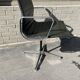 Fauteuil EA108 Charles et Ray Eames édition Herman Miller