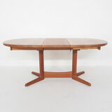 Teak oval extendable dining table by Korup Stolefabrik