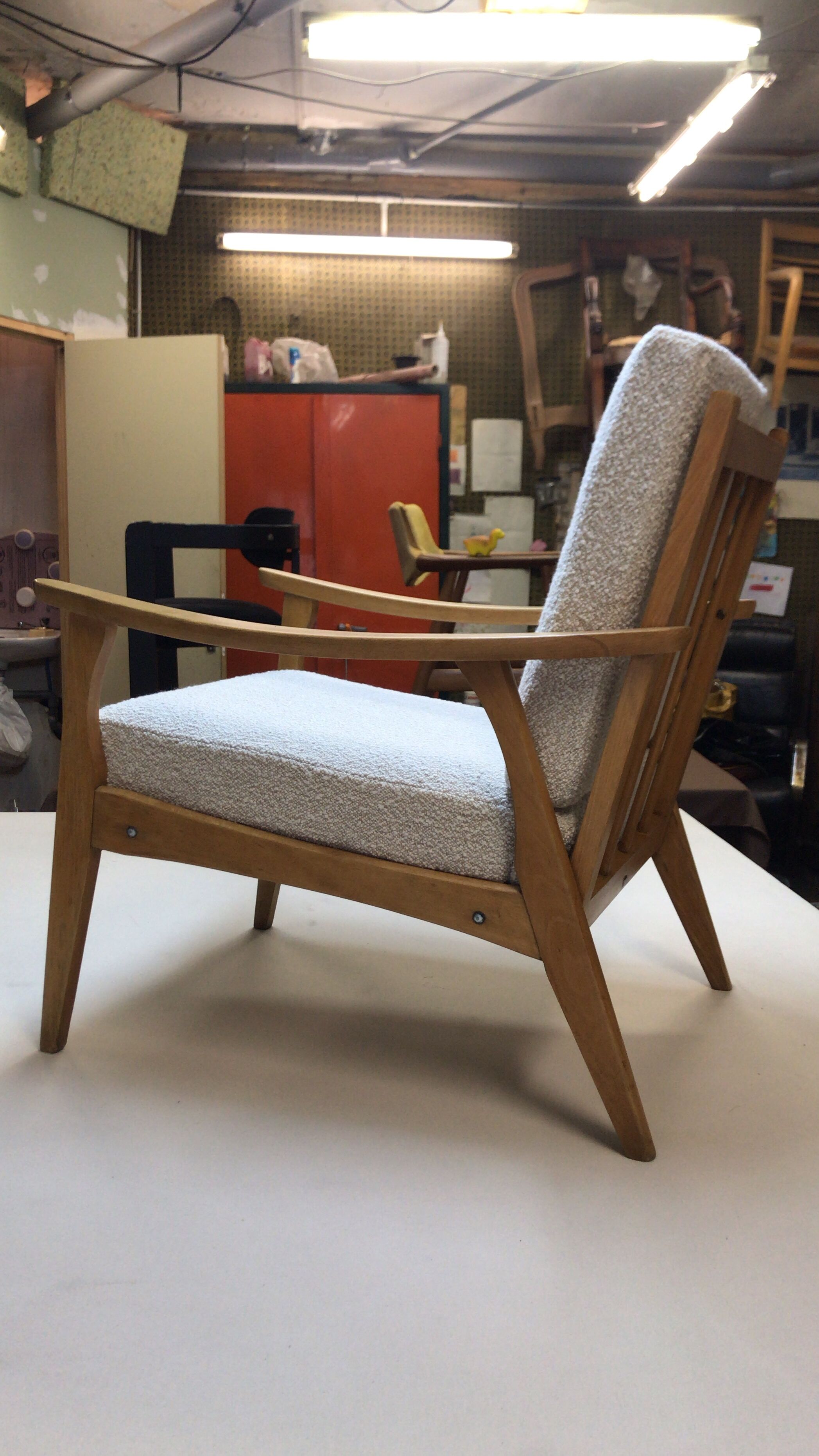 E-300 Thonet armchair